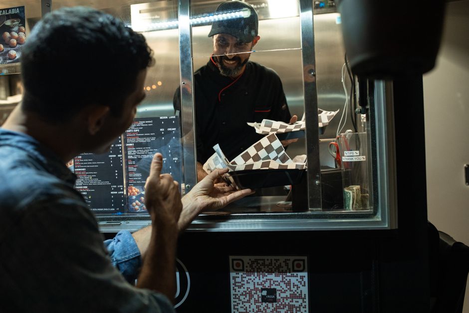 QR Menüyü Benimseyen İşletmelerin Gerçek Deneyimleri: Sahadan Gözlemler